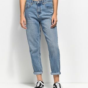 Vintage Light Wash High Waist Mom Jeans Sz 10-12